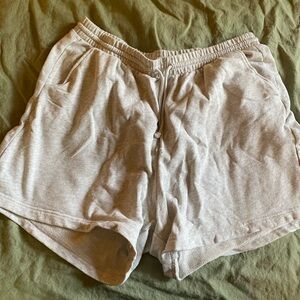 old navy sweat shorts grey XL